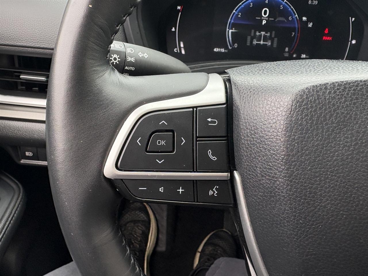 Toyota Grand Highlander XLE 4D SUV AWD 2025
