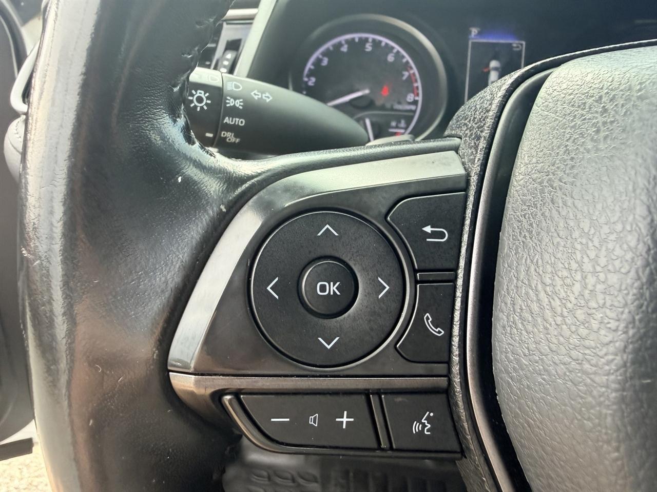 Toyota Camry SE 2021