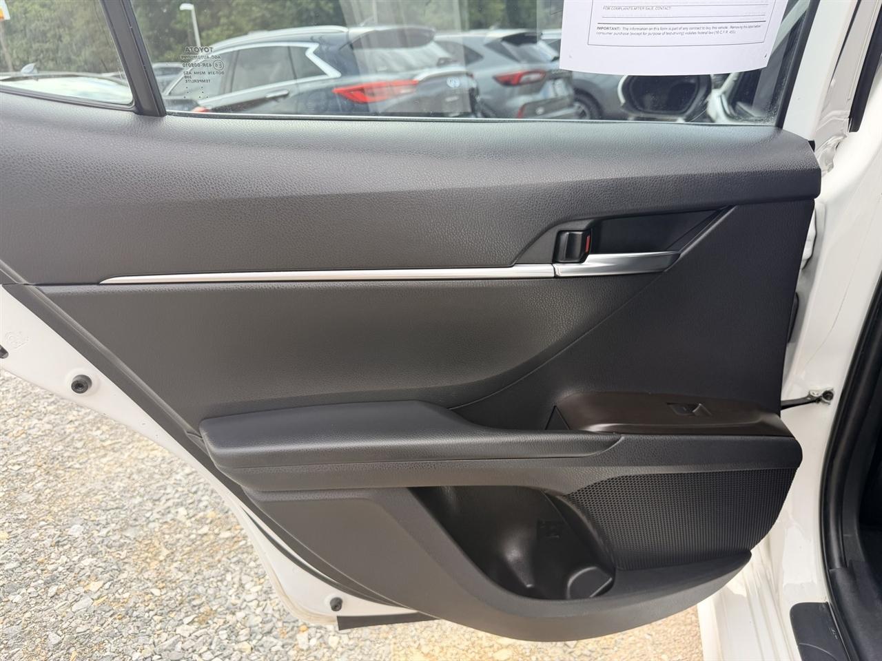 Toyota Camry SE 2021