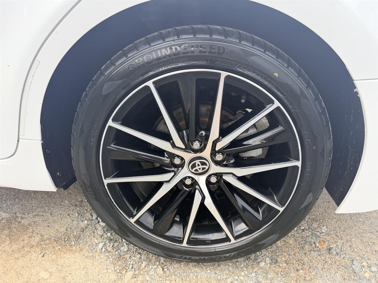 Toyota Camry SE 2021