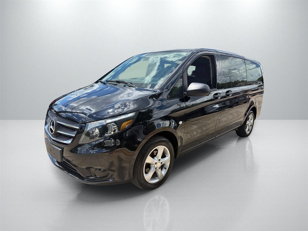 Mercedes-Benz Metris Passenger Van 2018