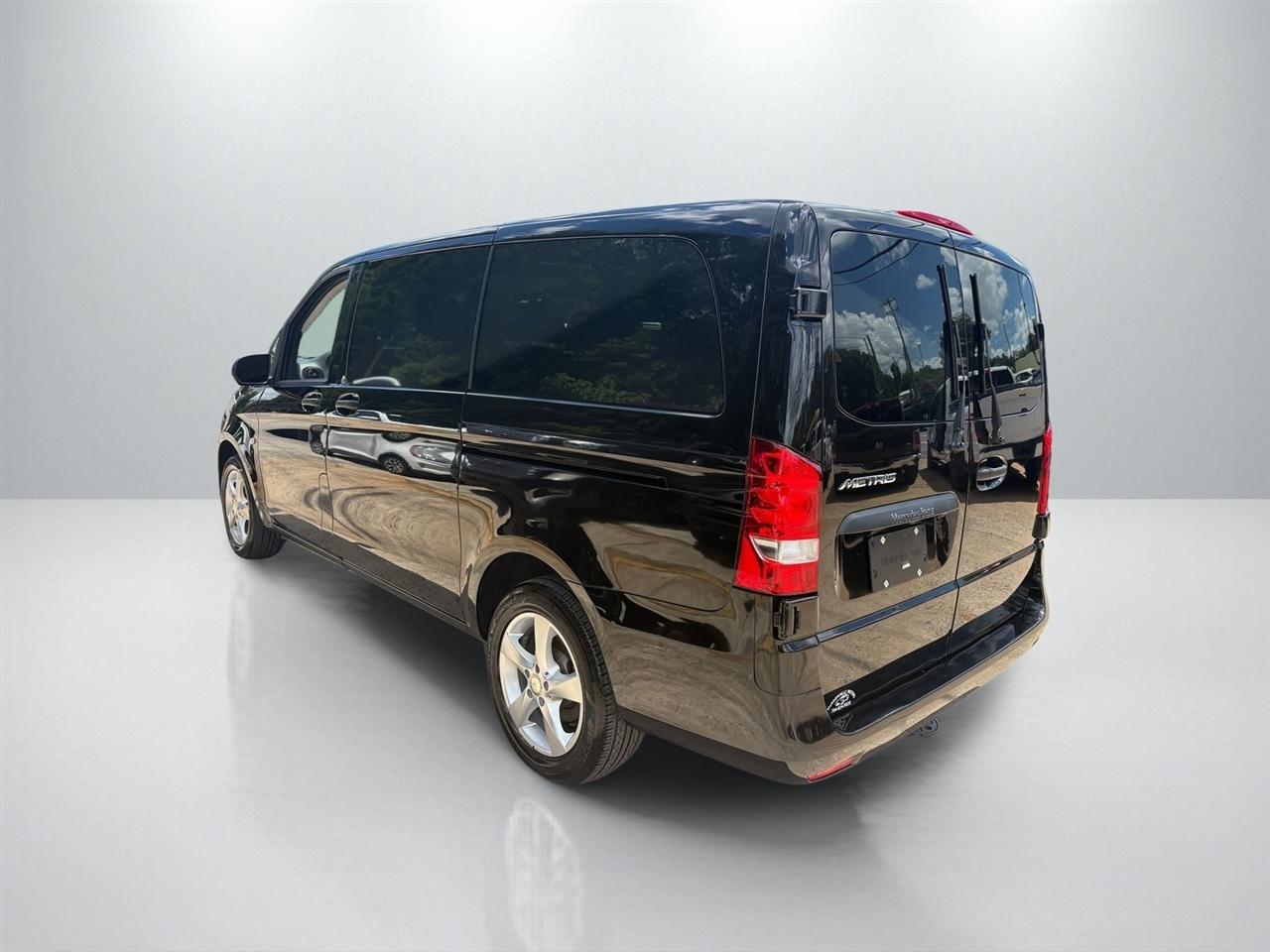 Mercedes-Benz Metris Passenger Van 2018
