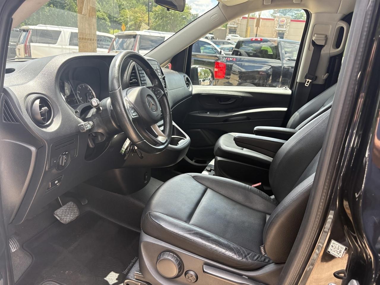 Mercedes-Benz Metris Passenger Van 2018