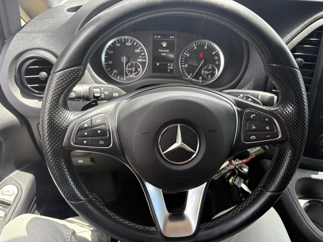 Mercedes-Benz Metris Passenger Van 2018