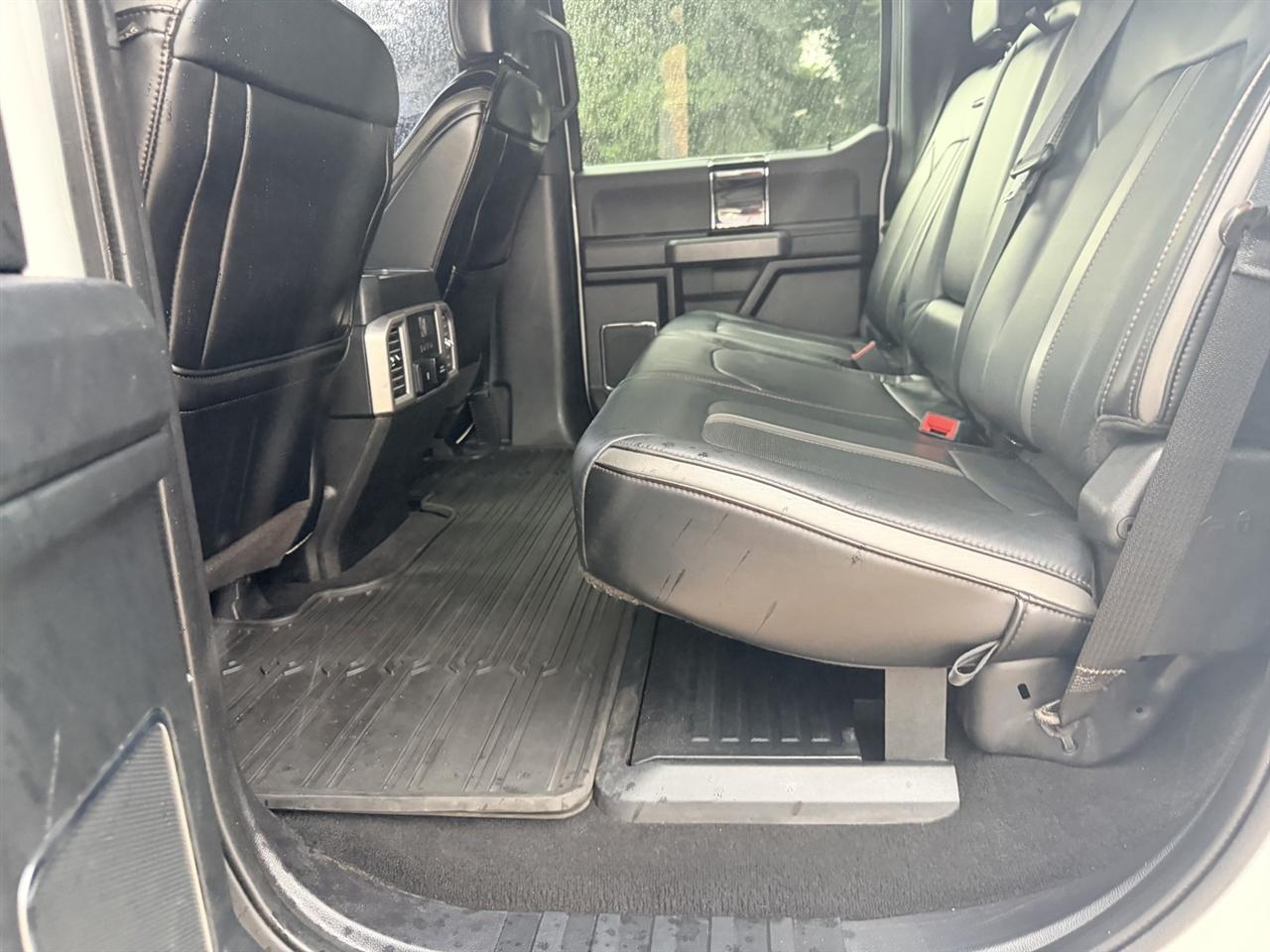 Ford F-350 SD Platinum Crew Cab 4WD 2020