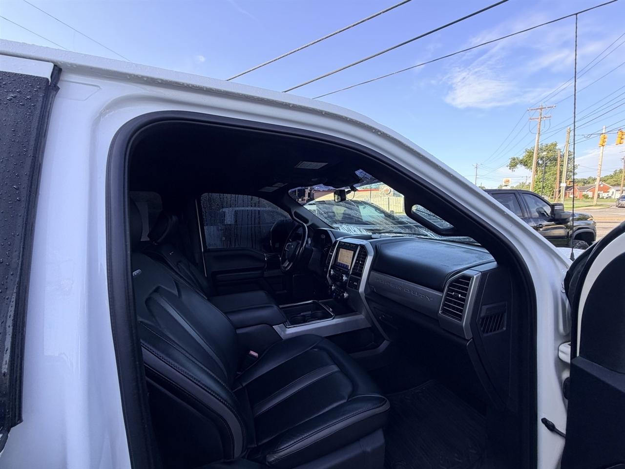 Ford F-350 SD Platinum Crew Cab 4WD 2020
