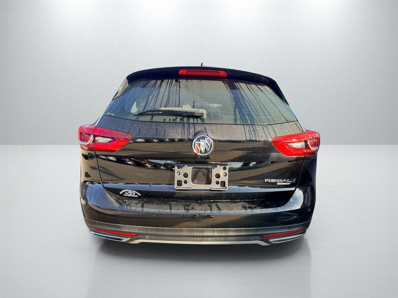 Buick Regal TourX Essence 4D Wagon AWD 2019