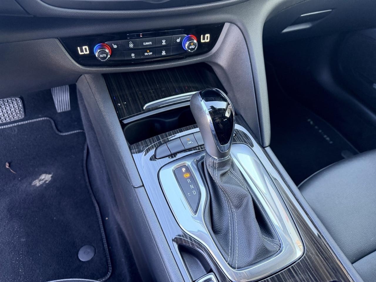 Buick Regal TourX Essence 4D Wagon AWD 2019