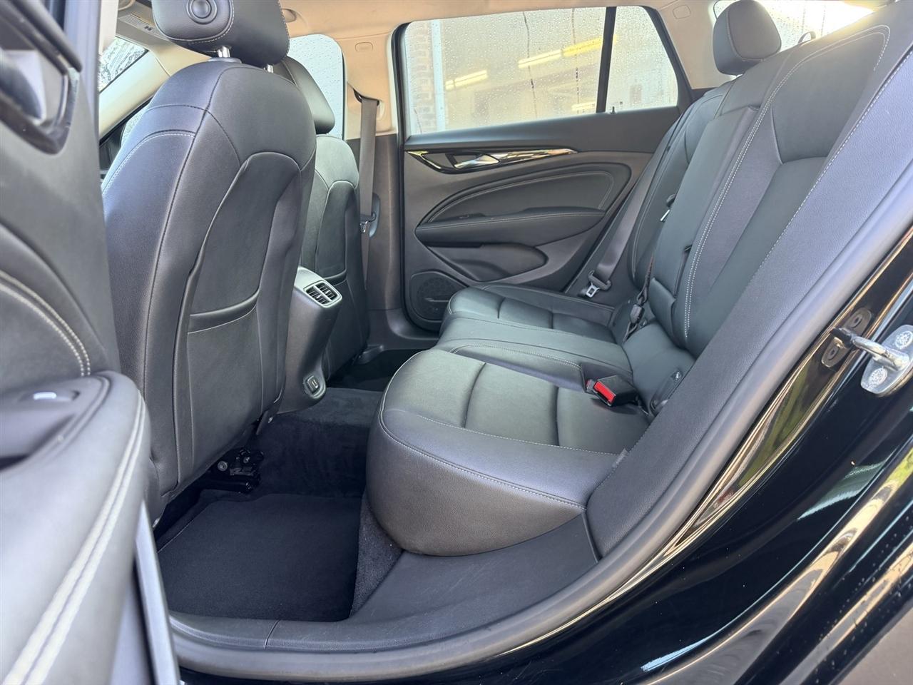 Buick Regal TourX Essence 4D Wagon AWD 2019