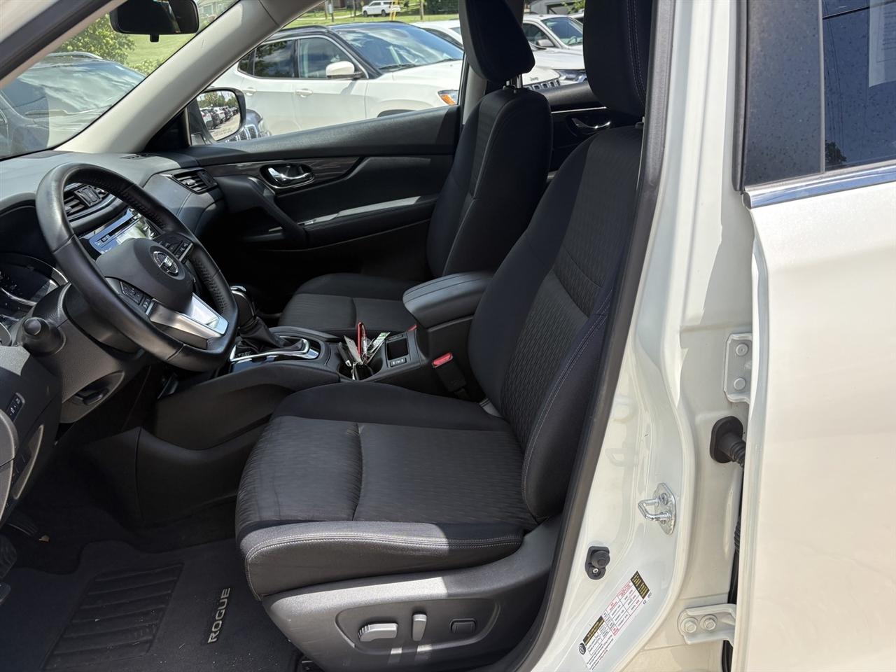 Nissan Rogue SV AWD 2017