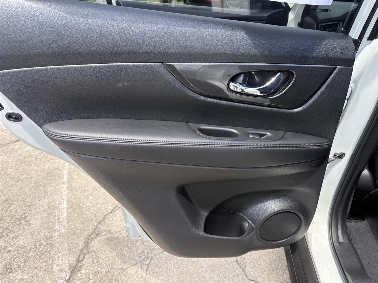 Nissan Rogue SV AWD 2017