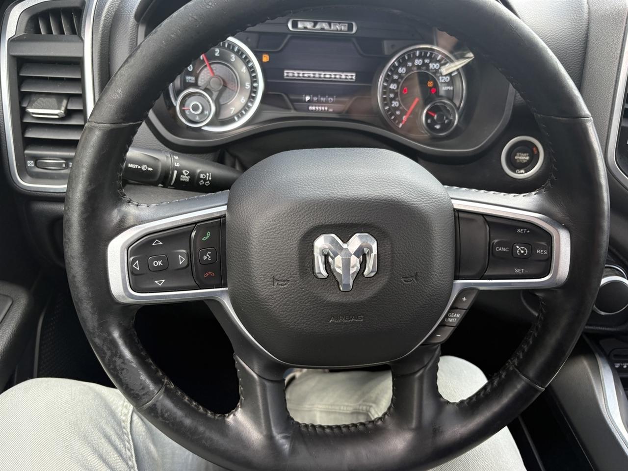 RAM 1500 Big Horn Crew Cab SWB 4WD 2019