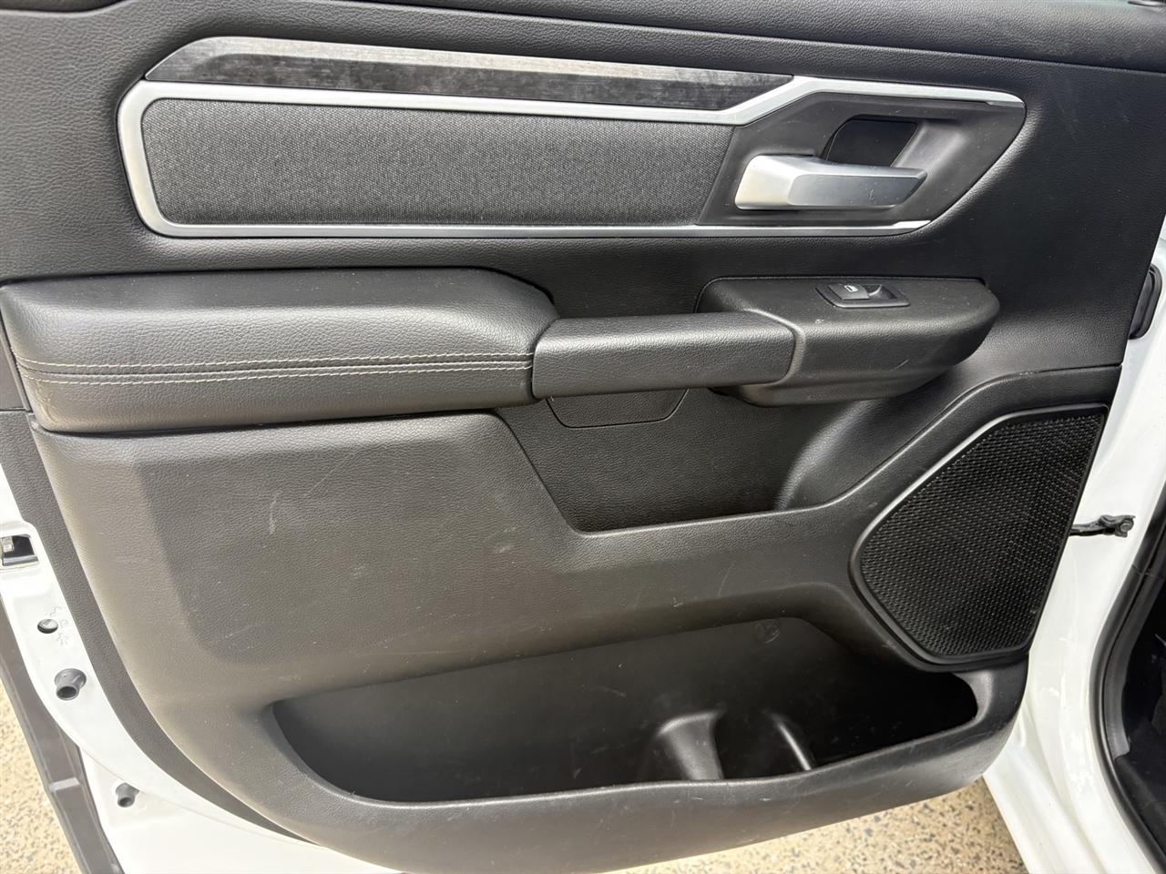 RAM 1500 Big Horn Crew Cab SWB 4WD 2019