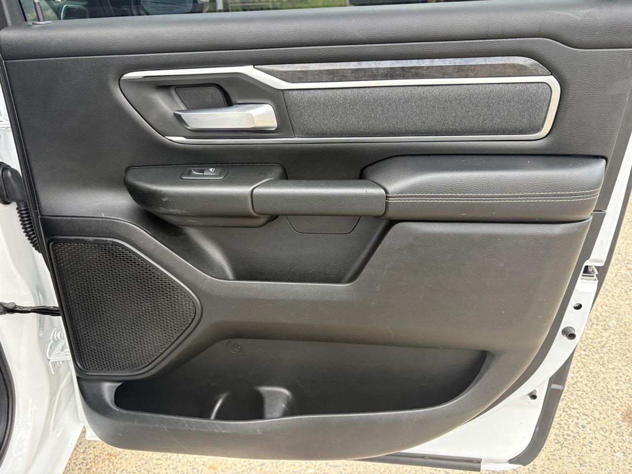 RAM 1500 Big Horn Crew Cab SWB 4WD 2019