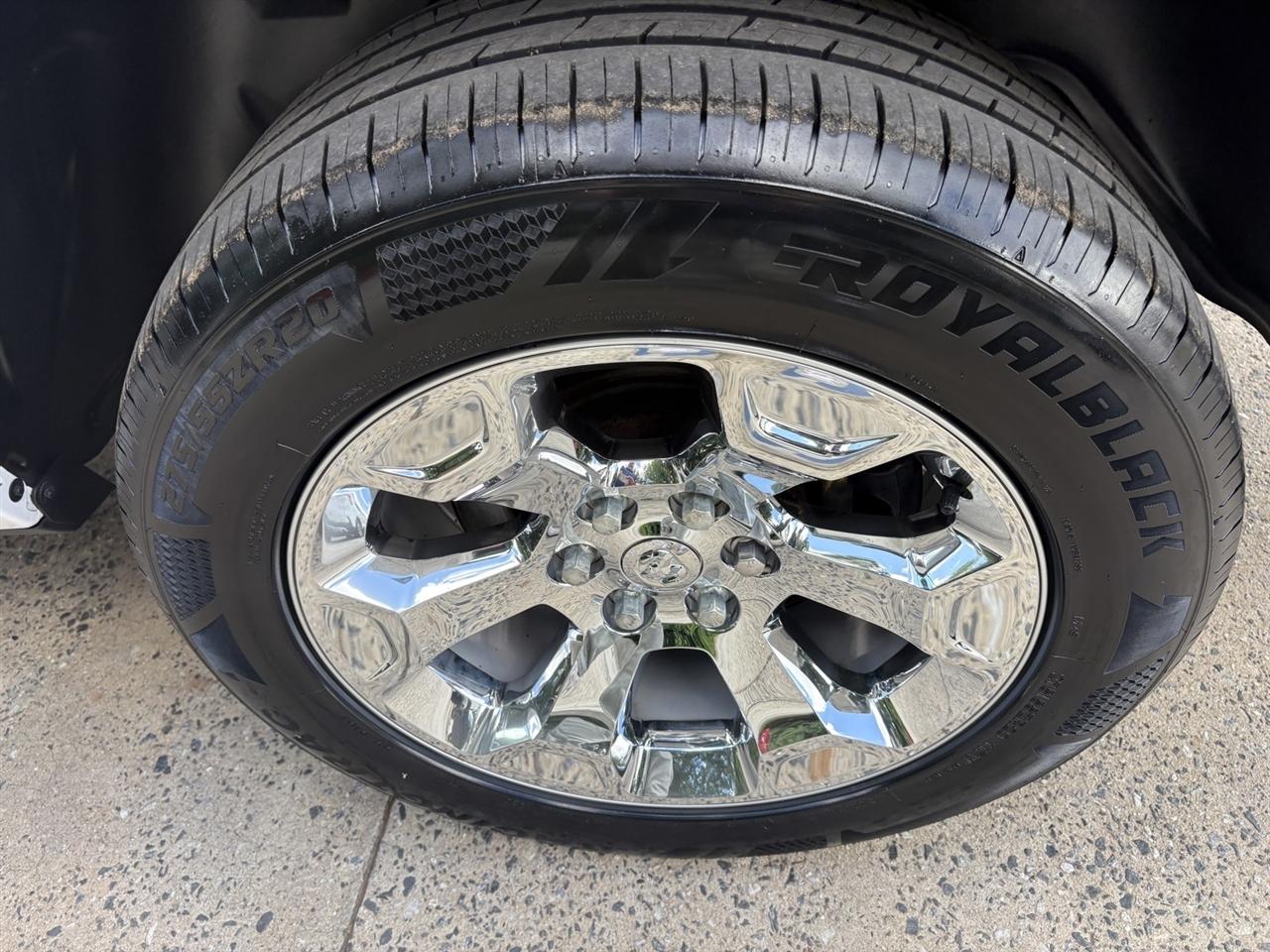 RAM 1500 Big Horn Crew Cab SWB 4WD 2019