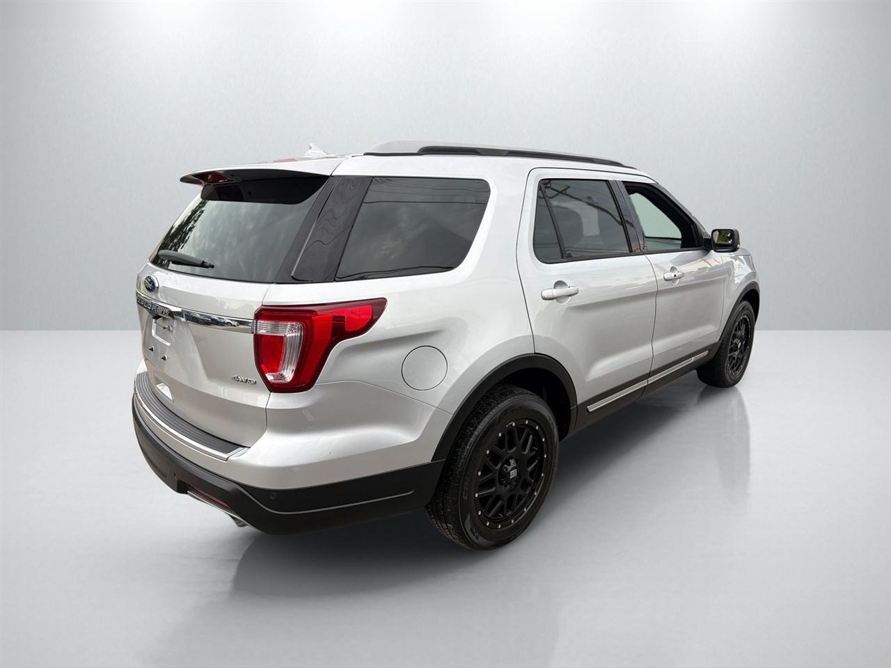 Ford Explorer XLT 4WD 2018