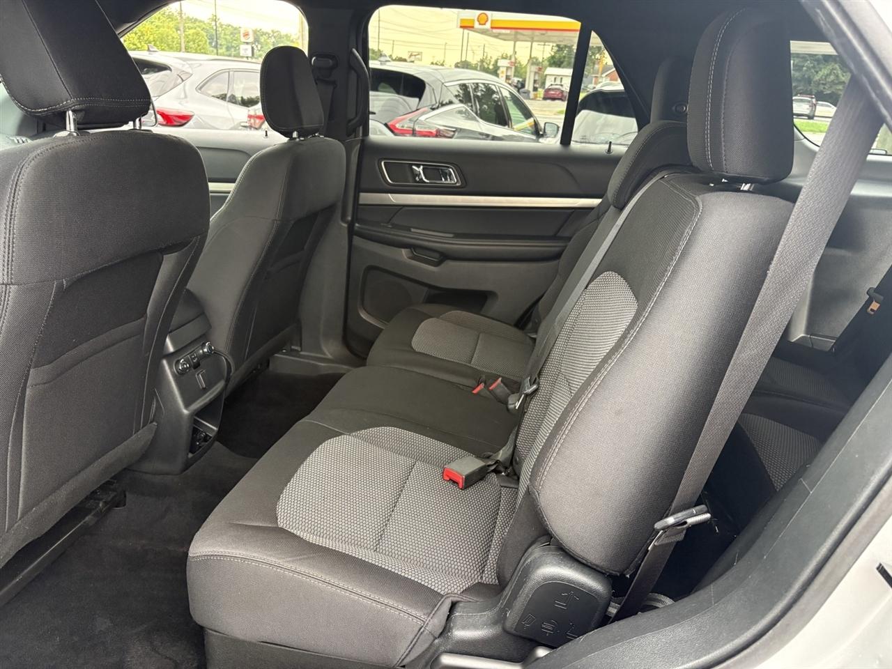 Ford Explorer XLT 4WD 2018