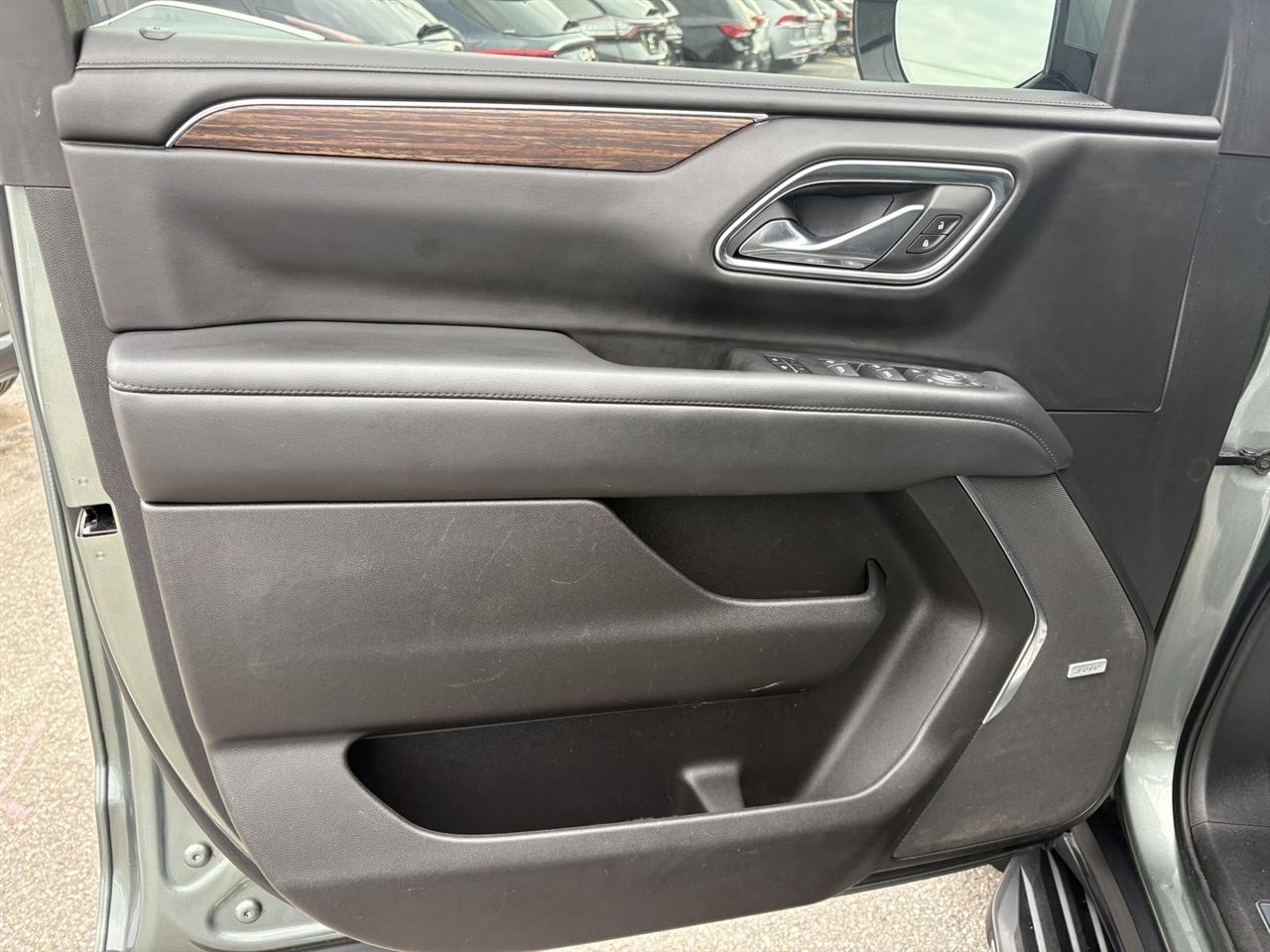 Chevrolet Tahoe High Country 4WD 2023
