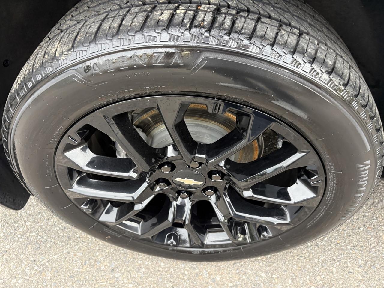 Chevrolet Tahoe High Country 4WD 2023