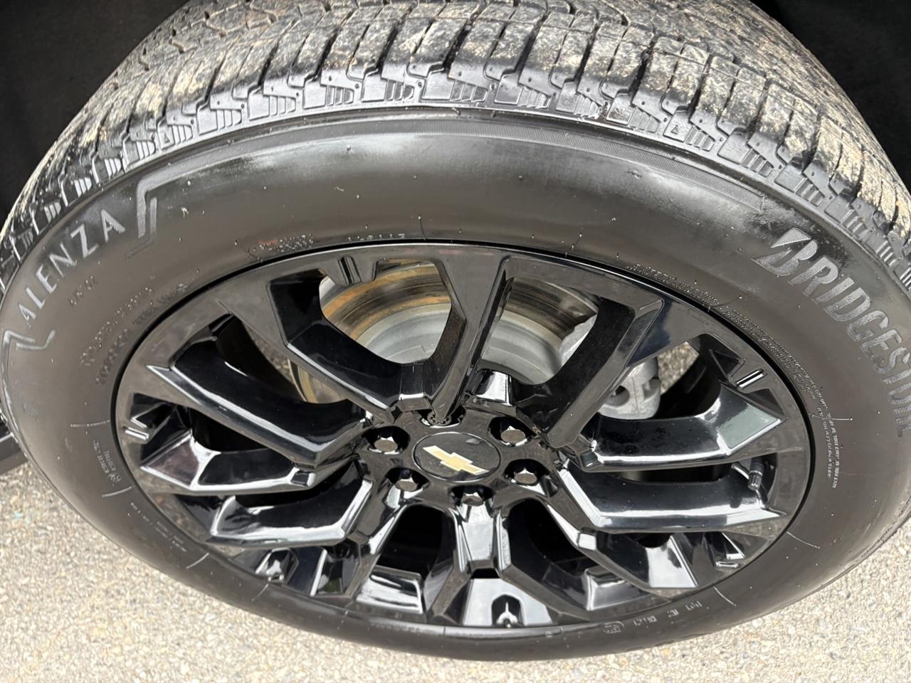 Chevrolet Tahoe High Country 4WD 2023