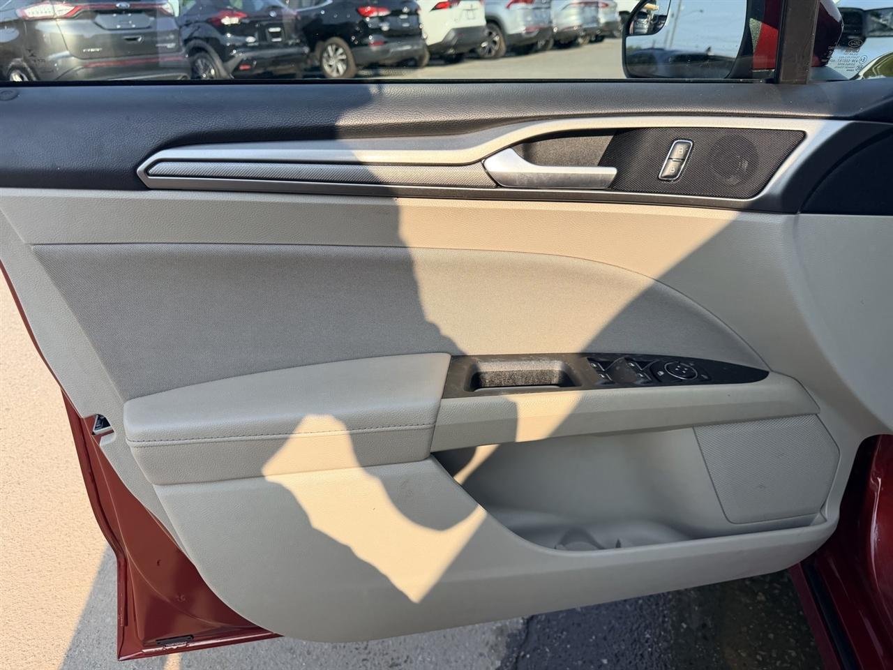 Ford Fusion SE 2018