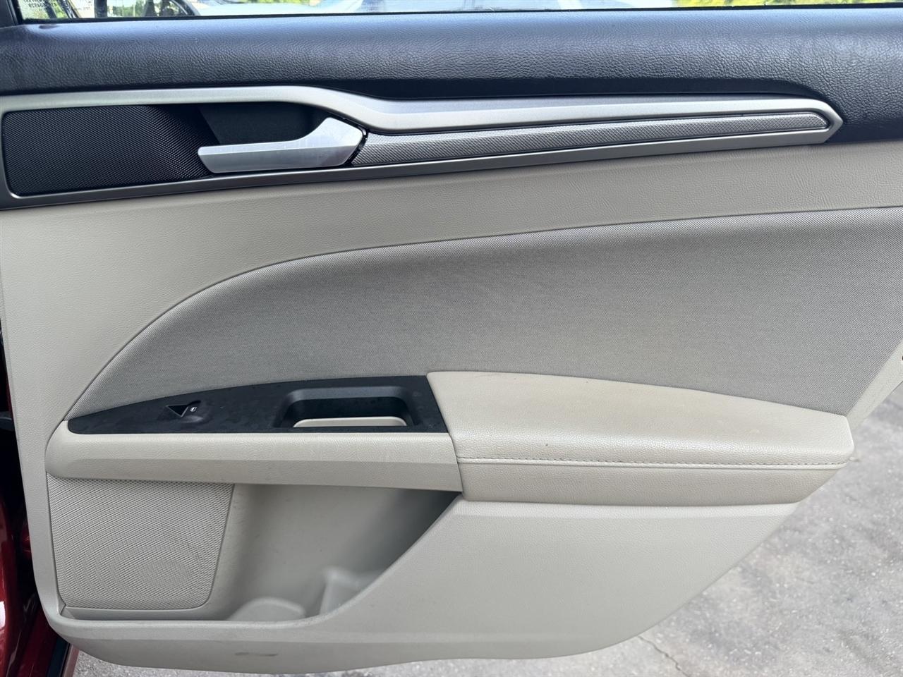 Ford Fusion SE 2018