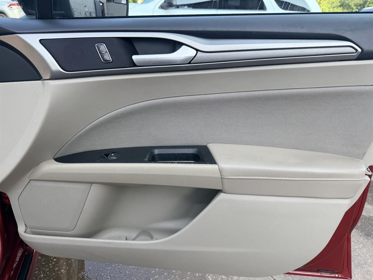 Ford Fusion SE 2018