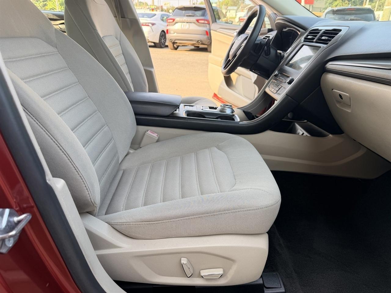 Ford Fusion SE 2018