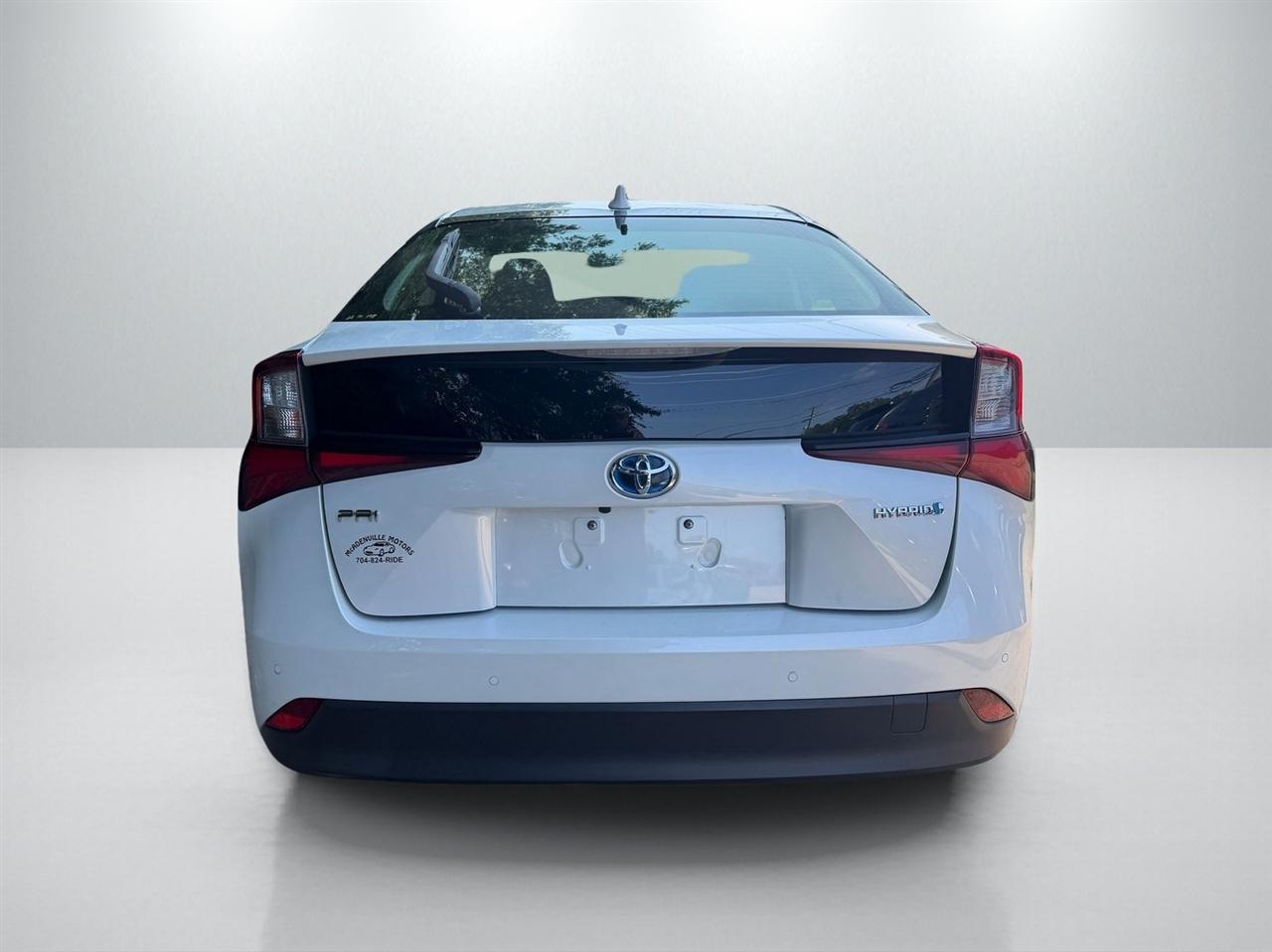 Toyota Prius LE 2022