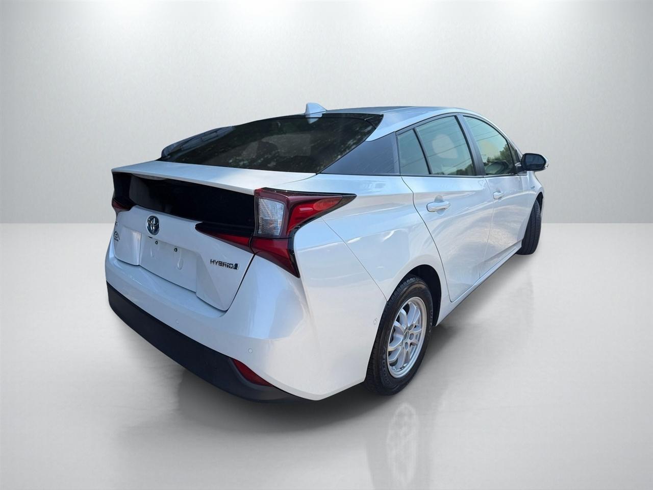 Toyota Prius LE 2022