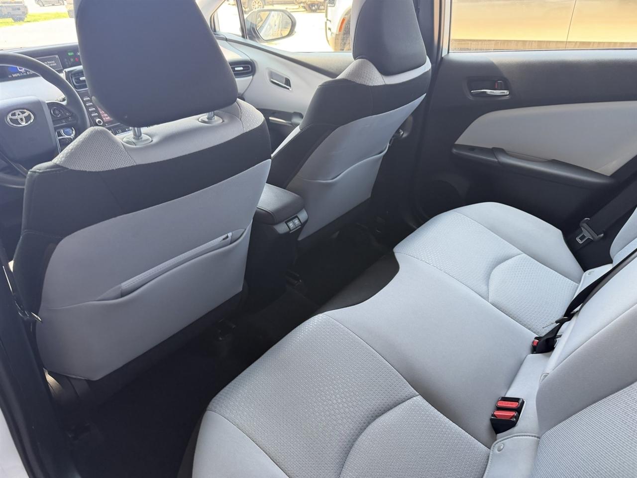 Toyota Prius LE 2022