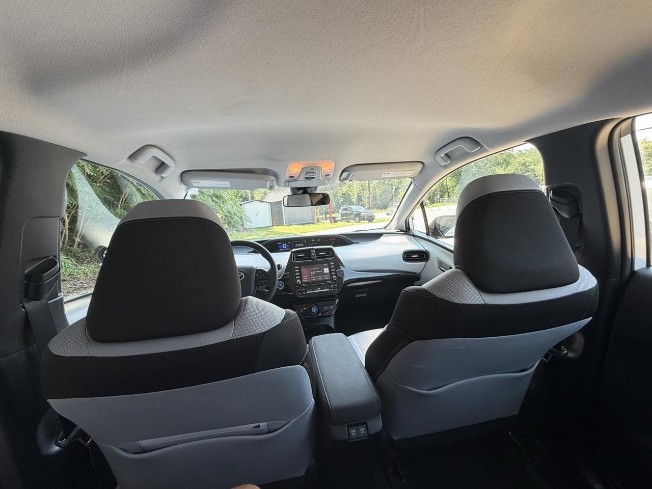 Toyota Prius LE 2022
