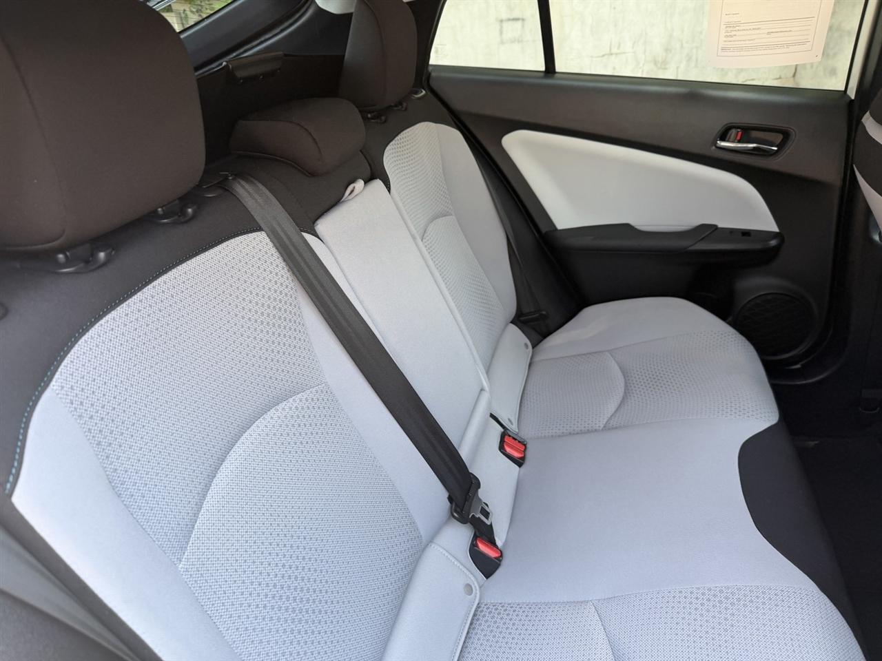 Toyota Prius LE 2022