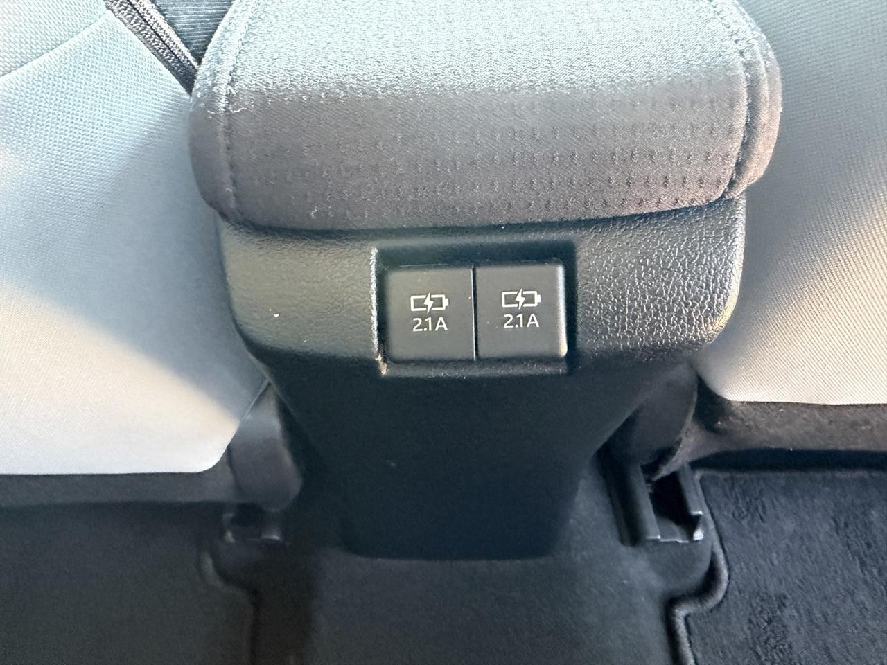 Toyota Prius LE 2022