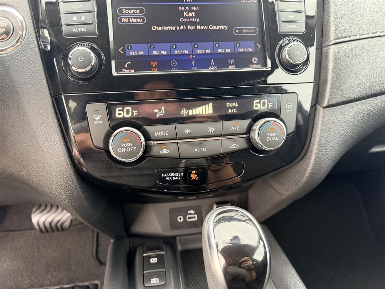 Nissan Rogue SV 2020