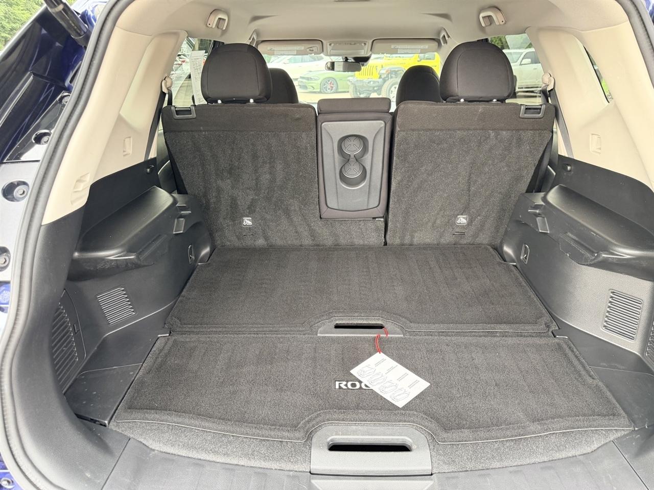 Nissan Rogue SV 2020