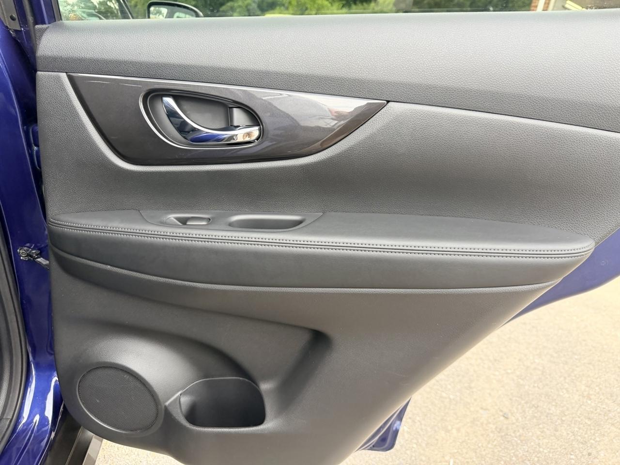 Nissan Rogue SV 2020
