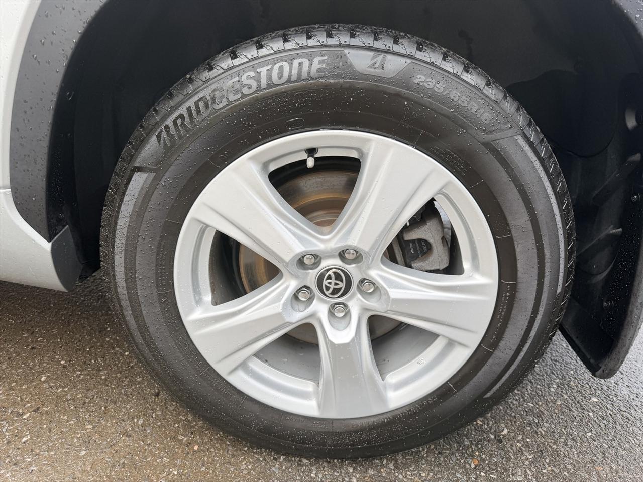 Toyota Highlander Hybrid LE AWD 2022