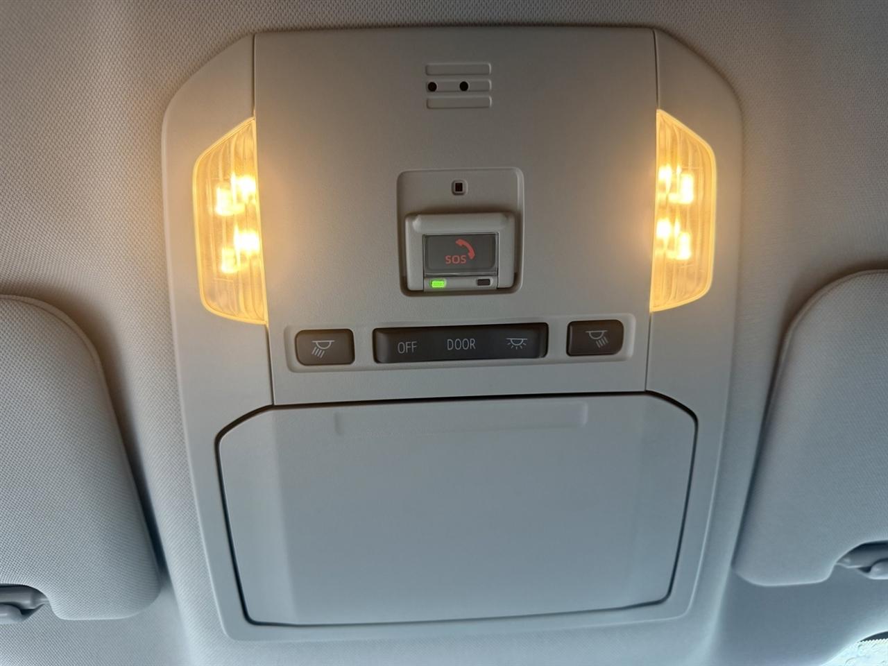 Toyota Highlander Hybrid LE AWD 2022