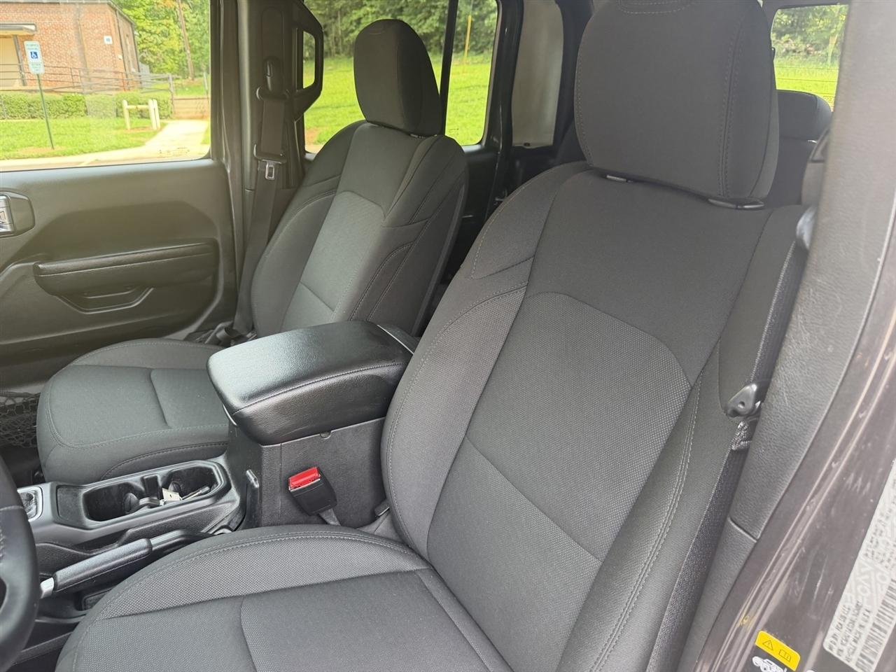 Jeep Gladiator Sport 2022