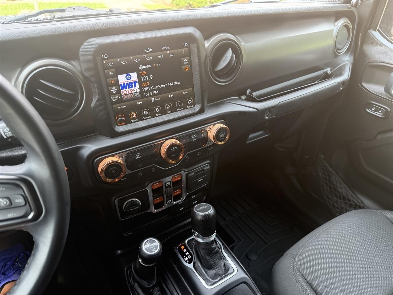 Jeep Gladiator Sport 2022
