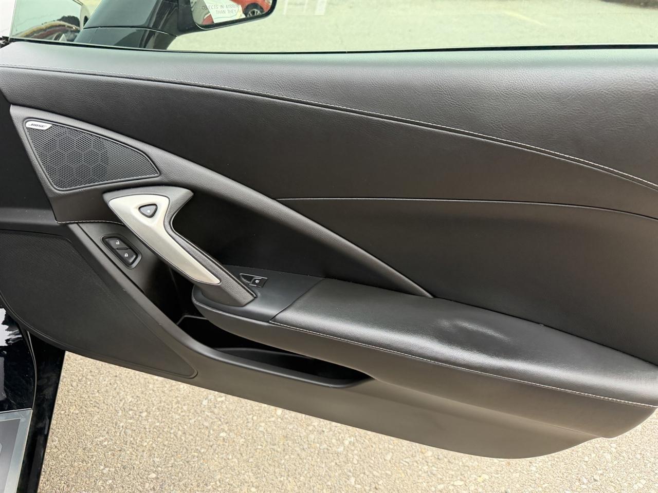 Chevrolet Corvette 1LT Coupe Automatic 2016