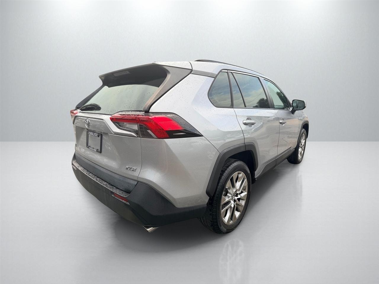 Toyota RAV4 XLE Premium 2019