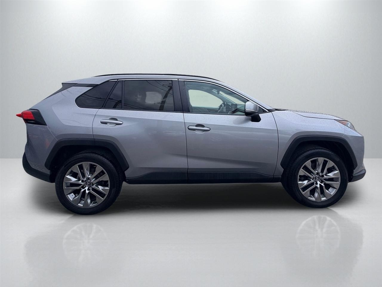 Toyota RAV4 XLE Premium 2019