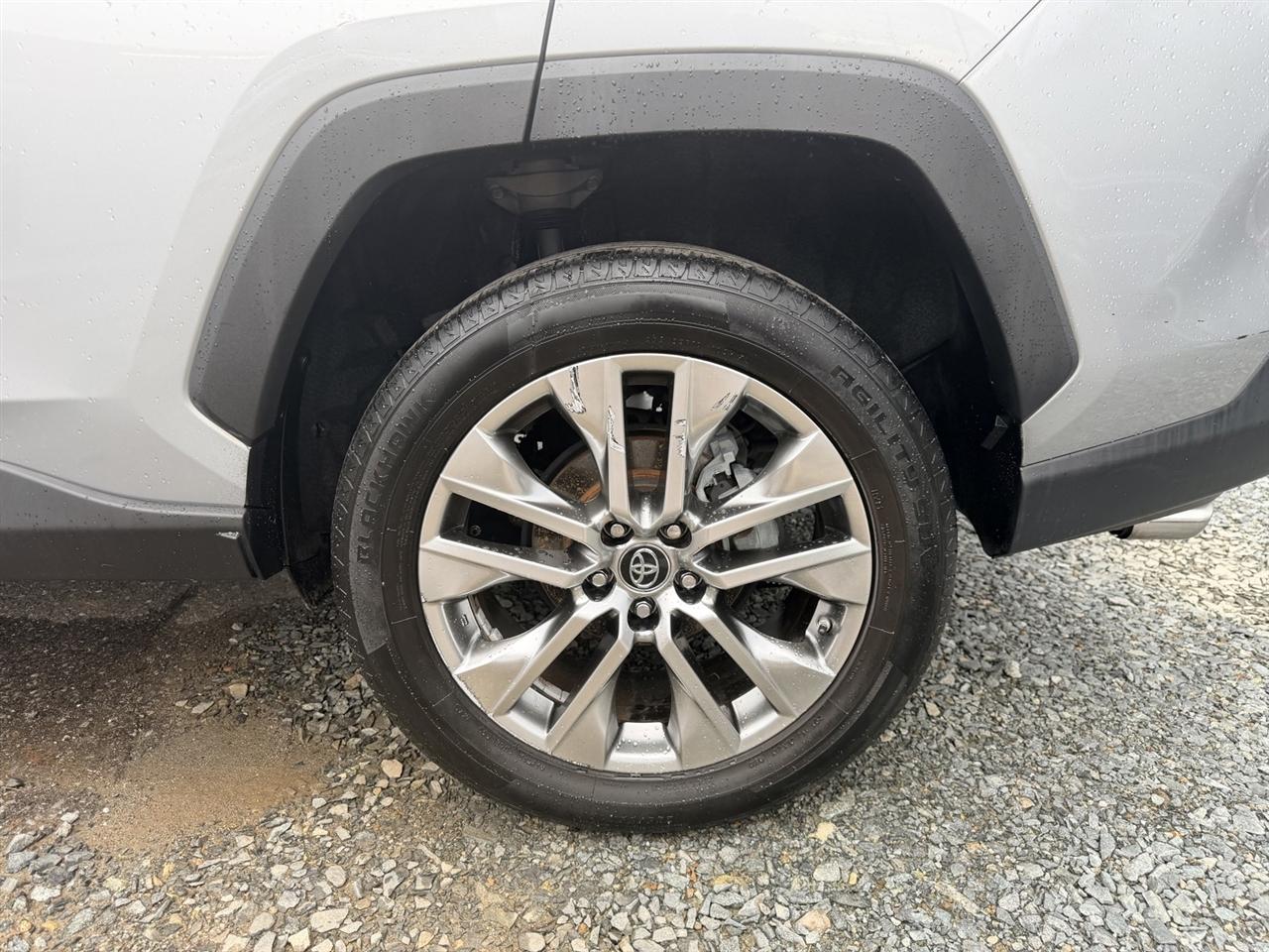 Toyota RAV4 XLE Premium 2019