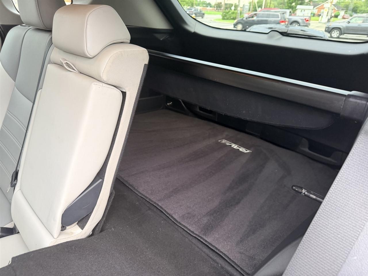 Toyota RAV4 XLE Premium 2019