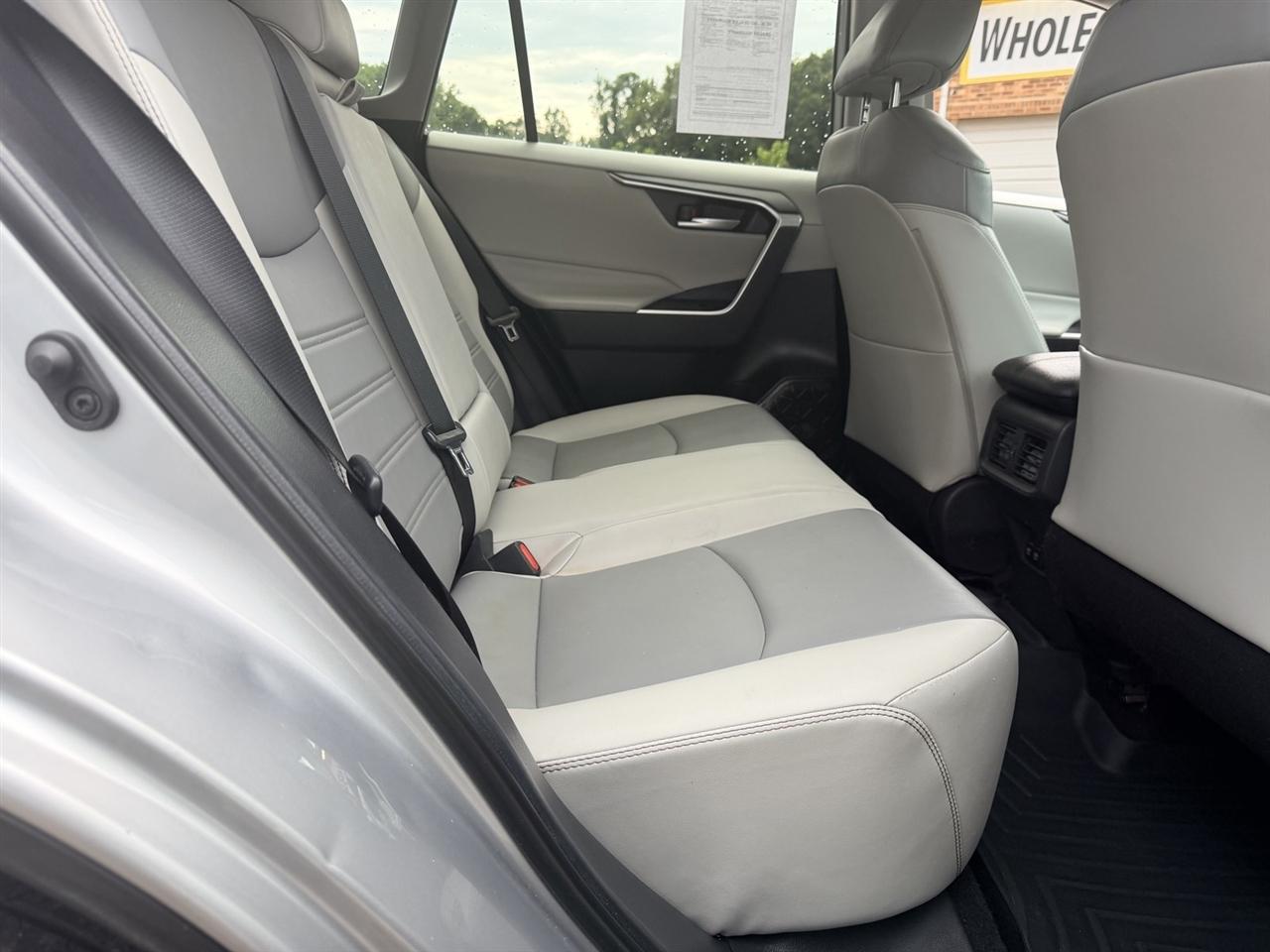 Toyota RAV4 XLE Premium 2019