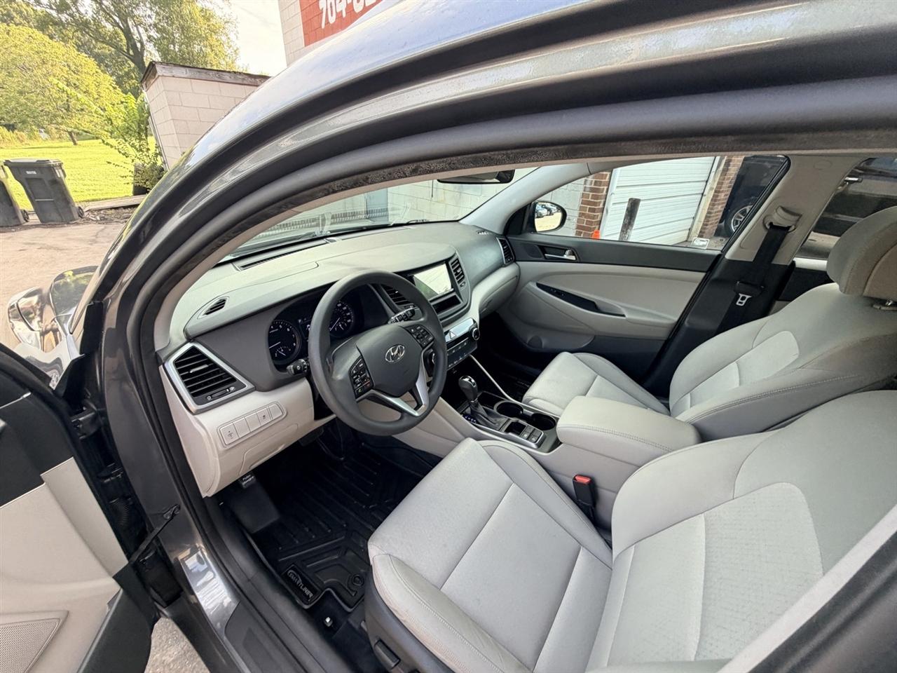 Hyundai Tucson SE 2017