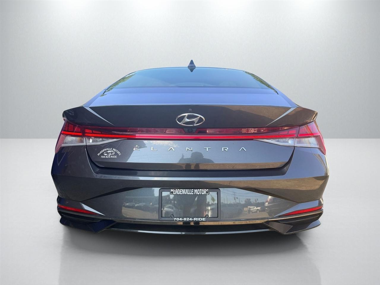 Hyundai Elantra SEL 2022
