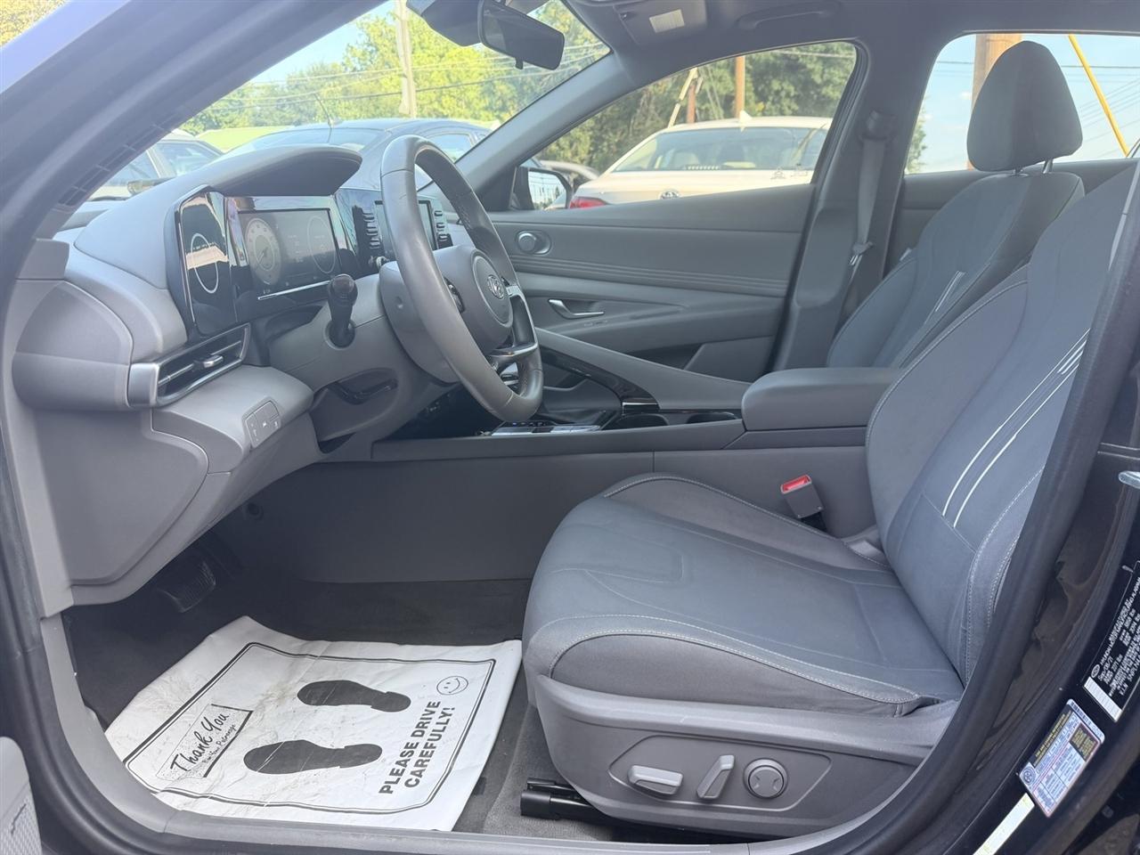 Hyundai Elantra SEL 2022